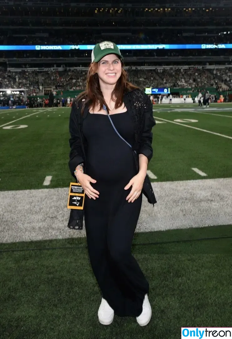 Pregnant Celebs голая photo #0073 (pregnant.celebrities)