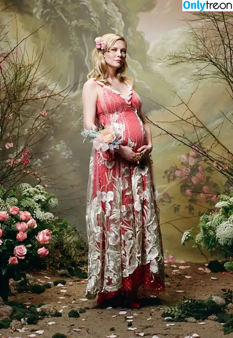 Pregnant Celebs голая photo #0096 (pregnant.celebrities)