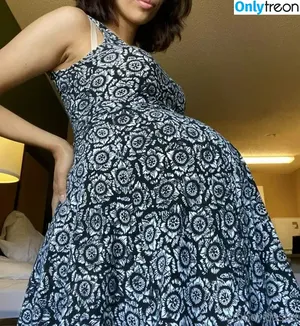 Pregnant Ember / emberbastet nude photo #0002