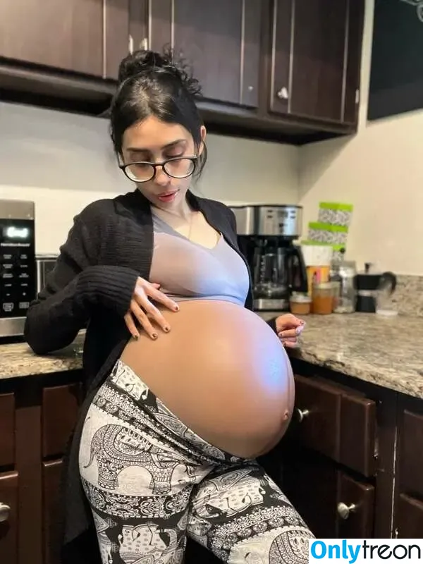 Pregnant Ember голая photo #0030 (emberbastet)