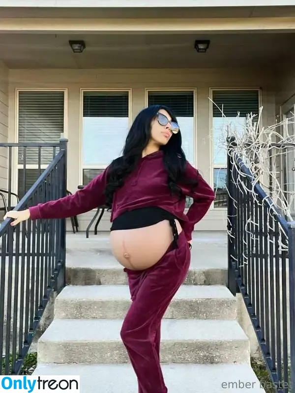 Pregnant Ember голая photo #0045 (emberbastet)