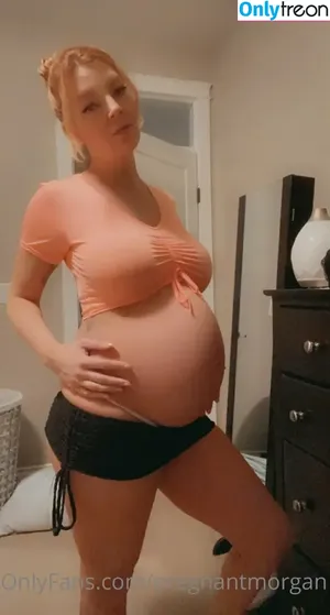 pregnantmorgan / expecting_grey nude photo #0010
