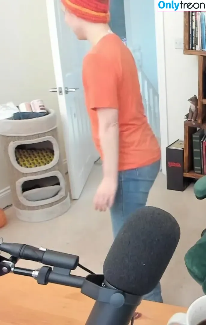 presshearttocontinue голая photo #0006 (Dodger / dexbonus)