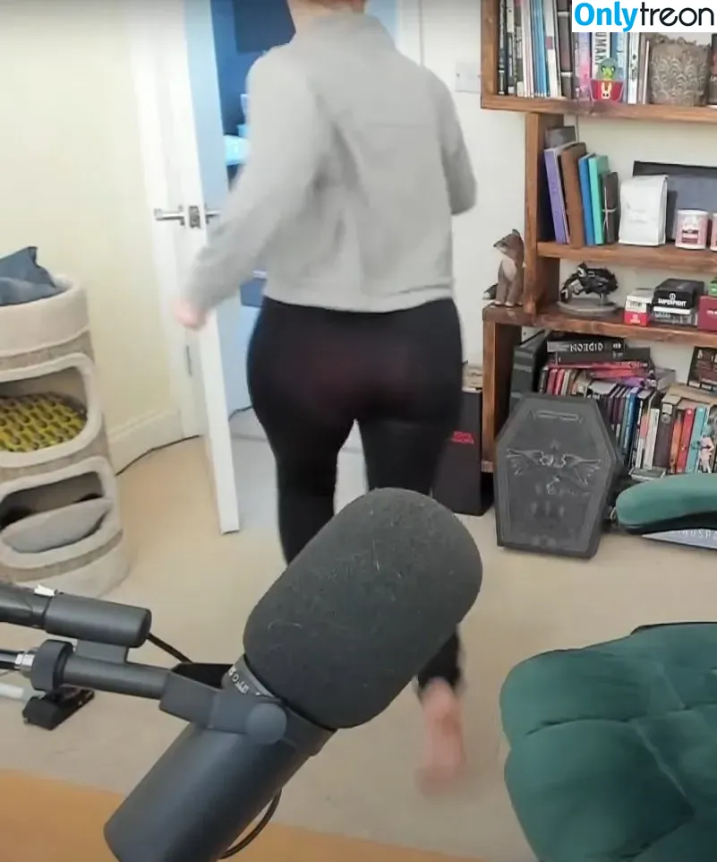 presshearttocontinue голая photo #0009 (Dodger / dexbonus)
