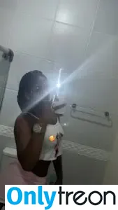 Preta Rai nude photo #0012 (preta_pessoal / pretaa_rai / pretaarara)