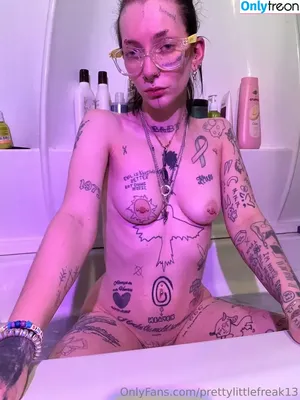 prettylittlefreak13 / pre.ttylil13 nude photo #0080