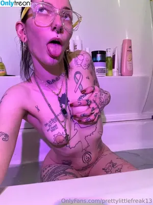 prettylittlefreak13 / pre.ttylil13 nude photo #0082