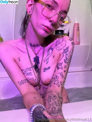 prettylittlefreak13 / pre.ttylil13 nude photo #0089