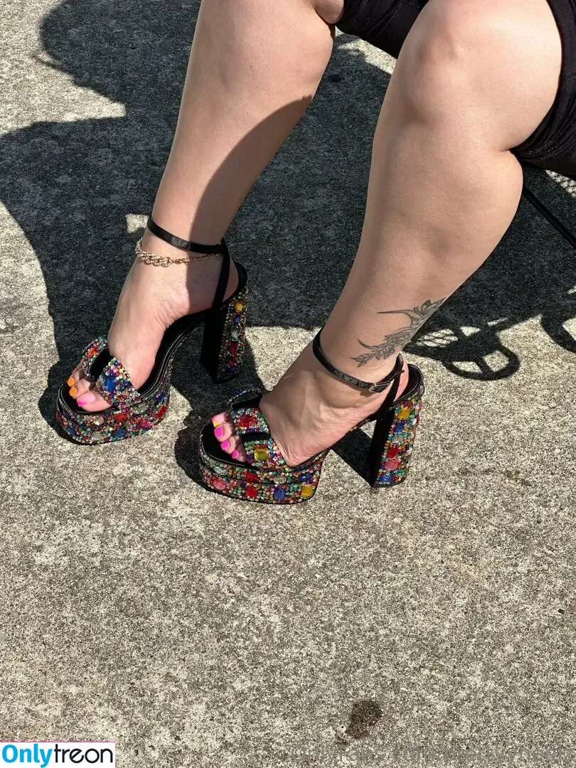 prettyyheelz голая photo #0012 (prettyyheelz)