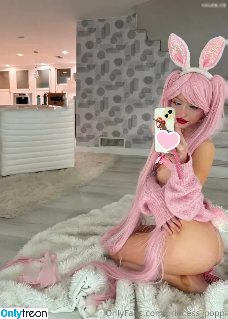 Princess_Poppi nude photo #0199 (Poppidoux / daisywaifufree / princess_poppy_vt)