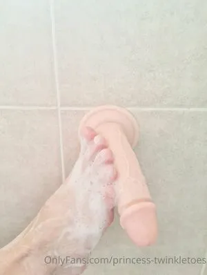 princess-twinkletoes / _princesstwinkletoes_ nude photo #0018