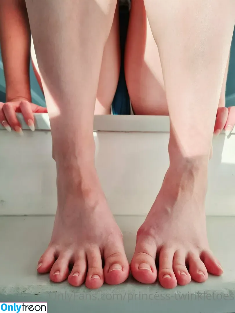 princess-twinkletoes nude photo #0065 (_princesstwinkletoes_)