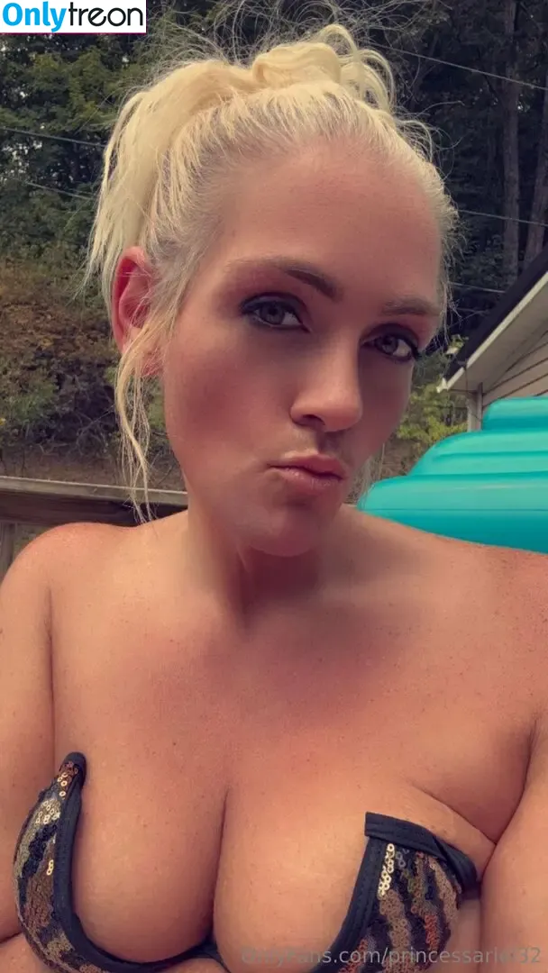 princessariel32 nude photo #0012 (princessariel32)