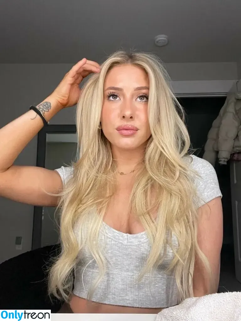Princessava22 голая photo #0049 (goddessava22 / princessavaa222)