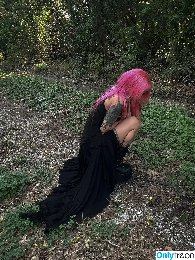 Princessbri nude photo #0134 (Alexis Munroe / alexismunroe / princess-bri)