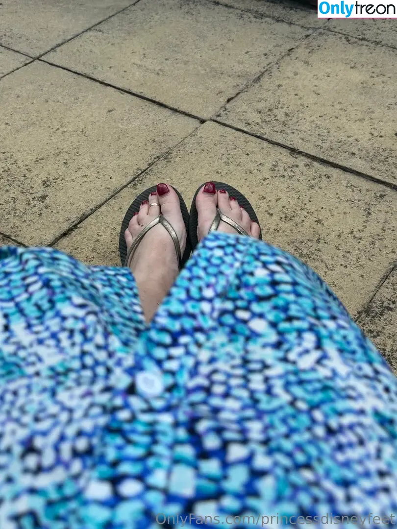 princessdisneyfeet nude photo #0011 (princessdisneyfeet)