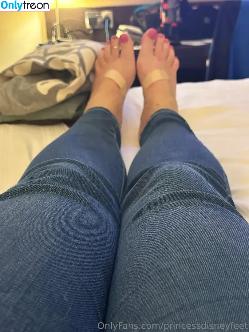 princessdisneyfeet nude photo #0023 (princessdisneyfeet)
