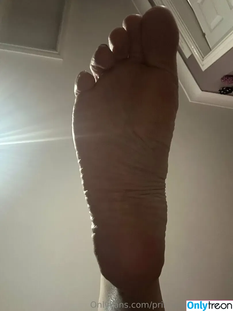 princessdisneyfeet голая photo #0033 (princessdisneyfeet)