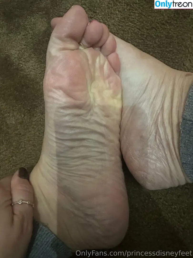 princessdisneyfeet голая photo #0041 (princessdisneyfeet)