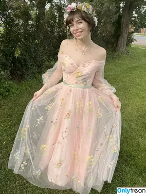 Princessemmagrace / emmamurabito / mightytinyginger nude photo #0080