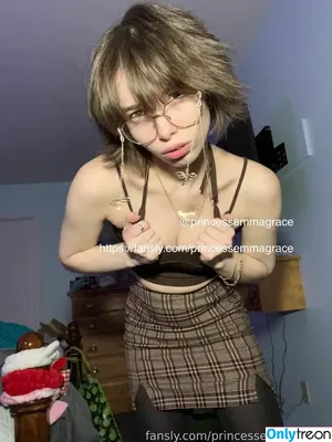 Princessemmagrace / emmamurabito / mightytinyginger nude photo #0156