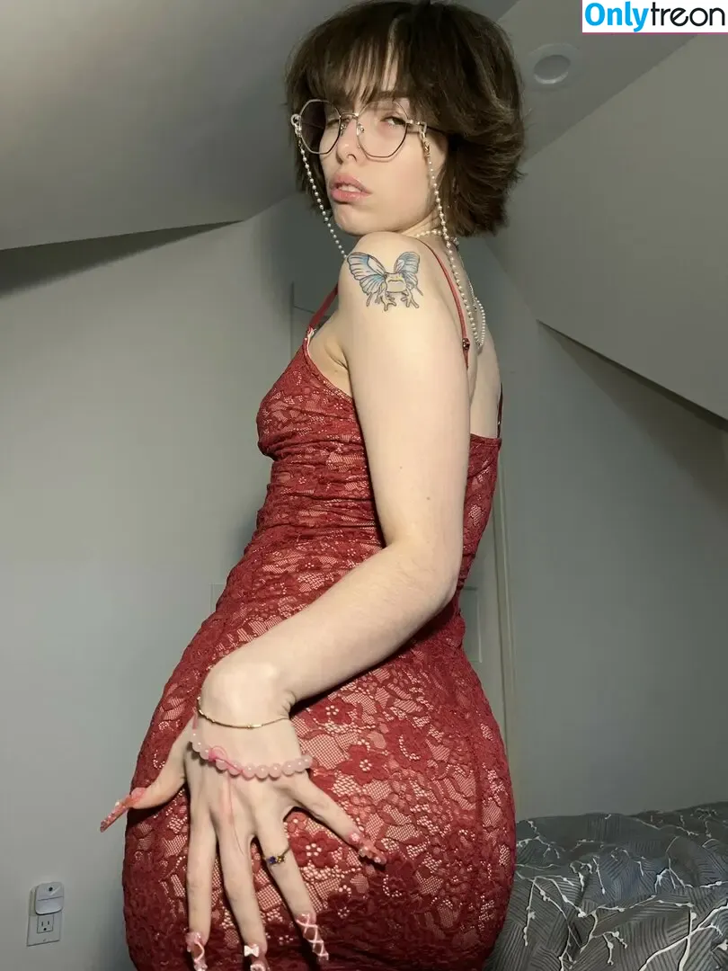 Princessemmagrace nude photo #0101 (emmamurabito / mightytinyginger)