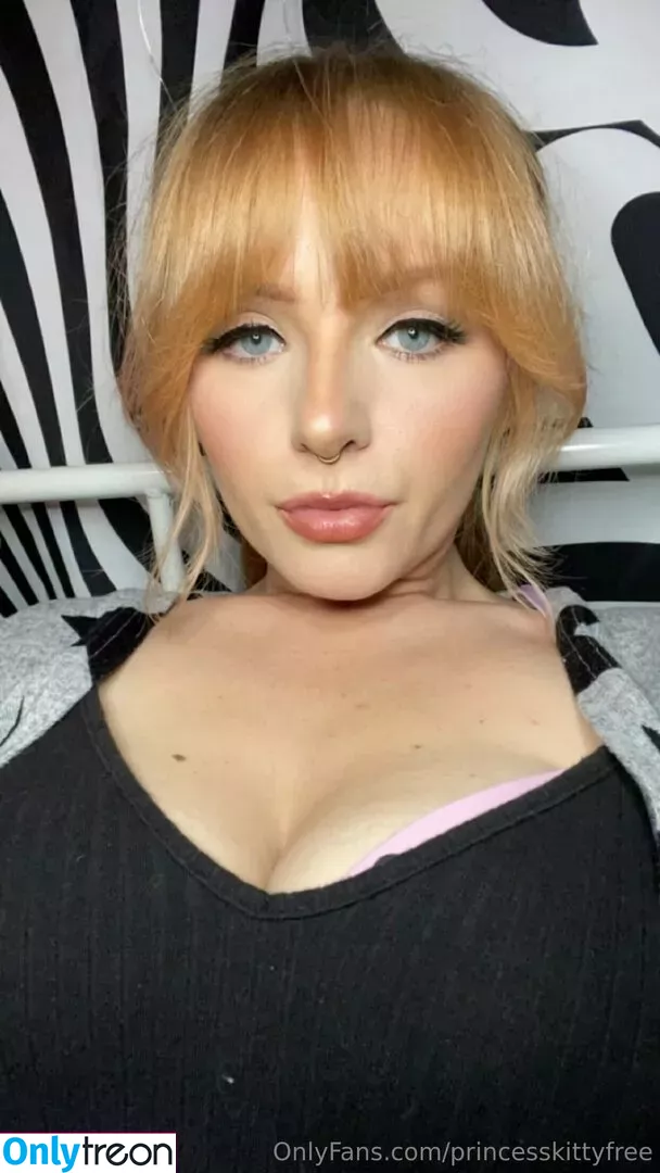 princesskittyfree nude photo #0100 (princxsskitty)