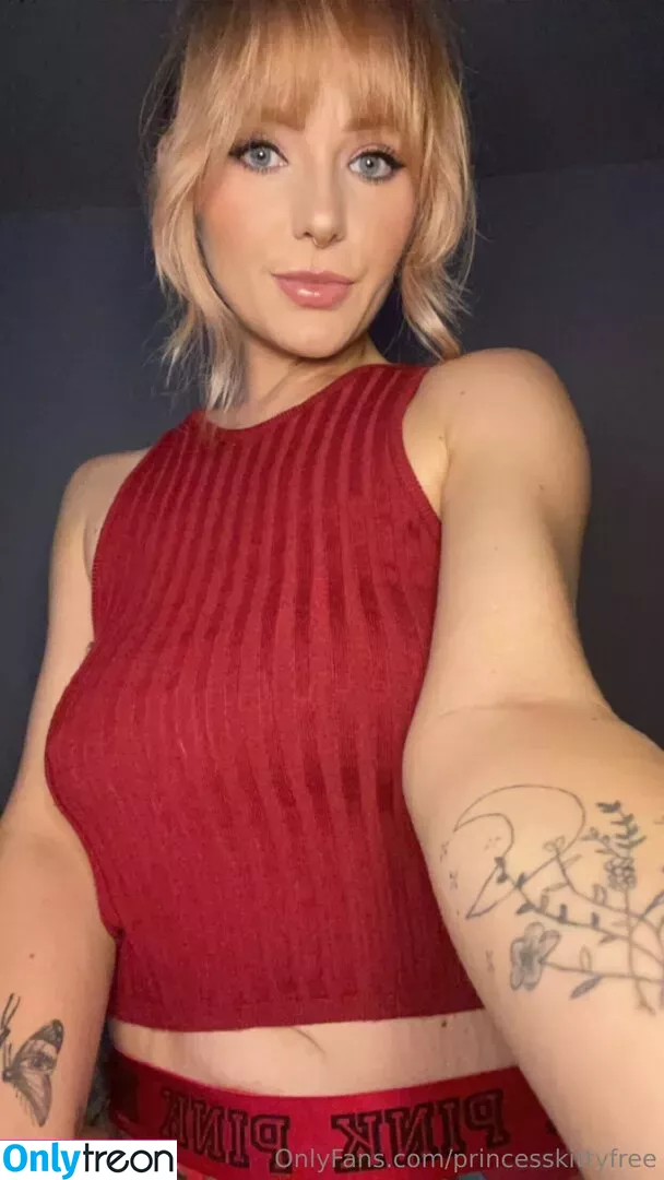 princesskittyfree nude photo #0119 (princxsskitty)