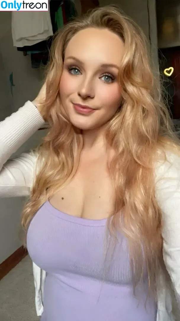 princesskittyfree голая photo #0196 (princxsskitty)