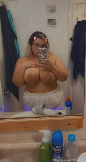princessleishla / king_leish nude photo #0037