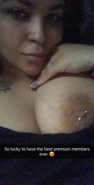 princessleishla / king_leish nude photo #0040