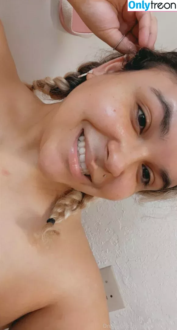 princessleishla nude photo #0067 (king_leish)