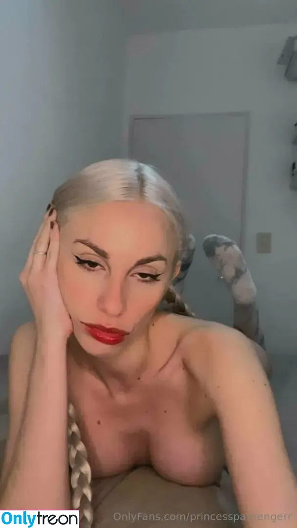 princesspassengerr nude photo #0049 (princesspassengerr)