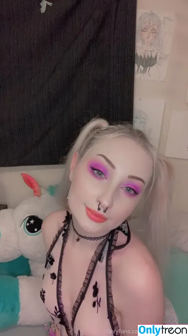 princessviolet22 голая photo #0037 (princessviolet22.0)