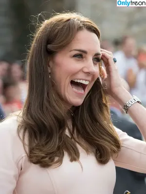 PrincessWales / Catherine / Kate Middleton / _kate_middleton_royal nude photo #0036