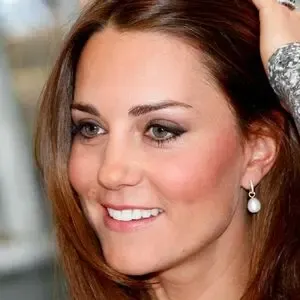 PrincessWales / Catherine / Kate Middleton / _kate_middleton_royal nude photo #0037
