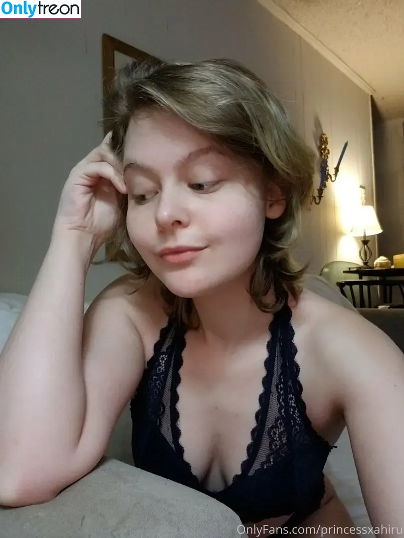 princessxahiru nude photo #0035 (princessxahiru)