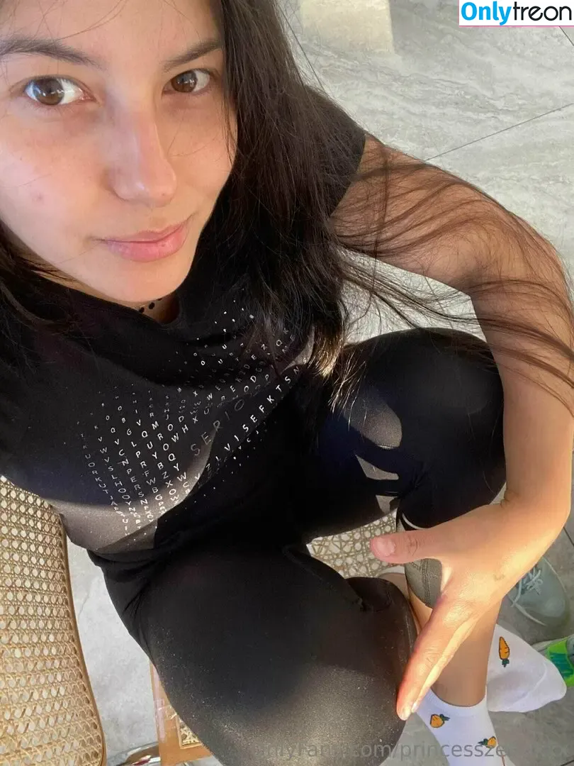 princesszenaxxx голая photo #0105 (princesszeegirl)