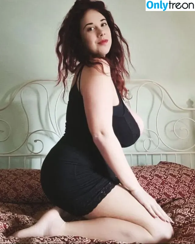 princygiuls nude photo #0011 (therealprincygiuls)