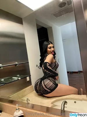 priscilainzunza / priscila_inzunza nude photo #0019