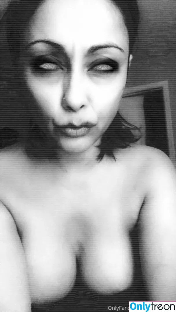 Priya Anjali Rai nude photo #0250 (priya_rai_xoxo / priyaanjalirai)