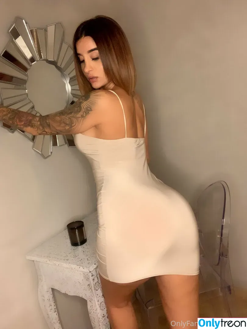 priya_y nude photo #0046 (priya_y)