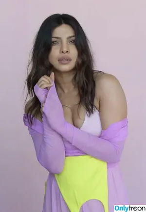 Priyanka Chopra / officialsherlynchopra / priyankachopra фото голая #0119