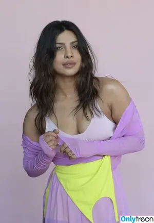 Priyanka Chopra / officialsherlynchopra / priyankachopra фото голая #0123