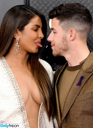 Priyanka Chopra / priyankachopra фото голая #0191