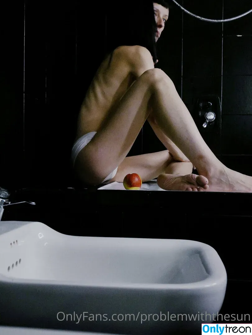 problemwiththesun nude photo #0010 (PEOPLEFROMTHELITTLETOWN / problem_with_the_sun / sun_problem)