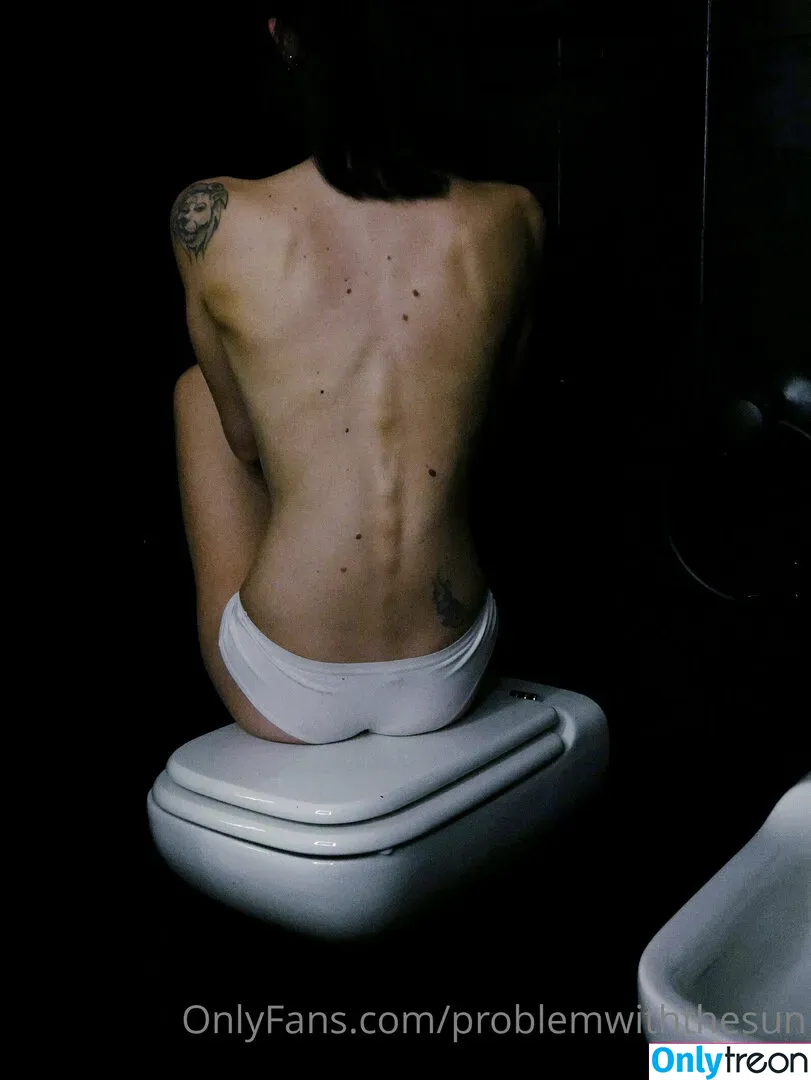 problemwiththesun nude photo #0017 (PEOPLEFROMTHELITTLETOWN / problem_with_the_sun / sun_problem)