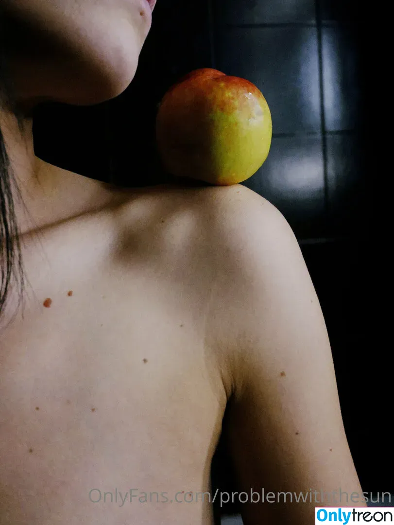 problemwiththesun nude photo #0021 (PEOPLEFROMTHELITTLETOWN / problem_with_the_sun / sun_problem)