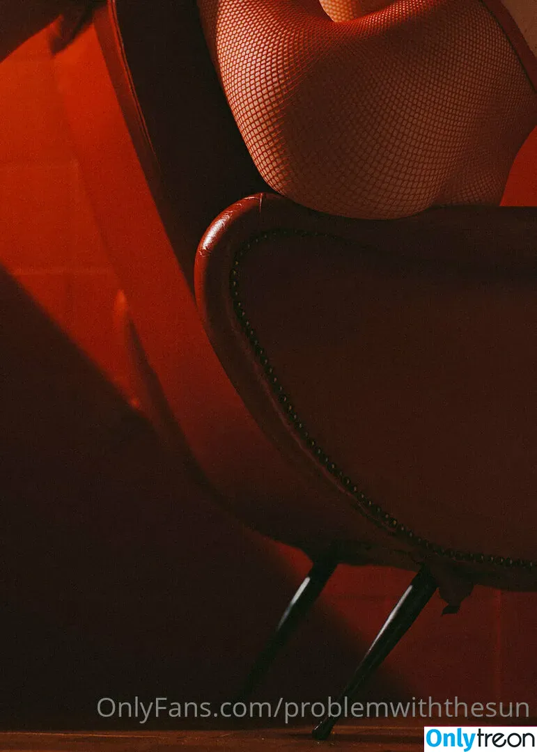 problemwiththesun nude photo #0050 (PEOPLEFROMTHELITTLETOWN / problem_with_the_sun / sun_problem)