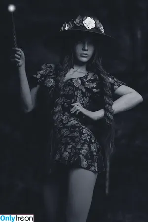 Professor Mirabel Garlick / Hogwarts Legacy / Noahgraphicz / joelgraphicz22 / user nude photo #0225